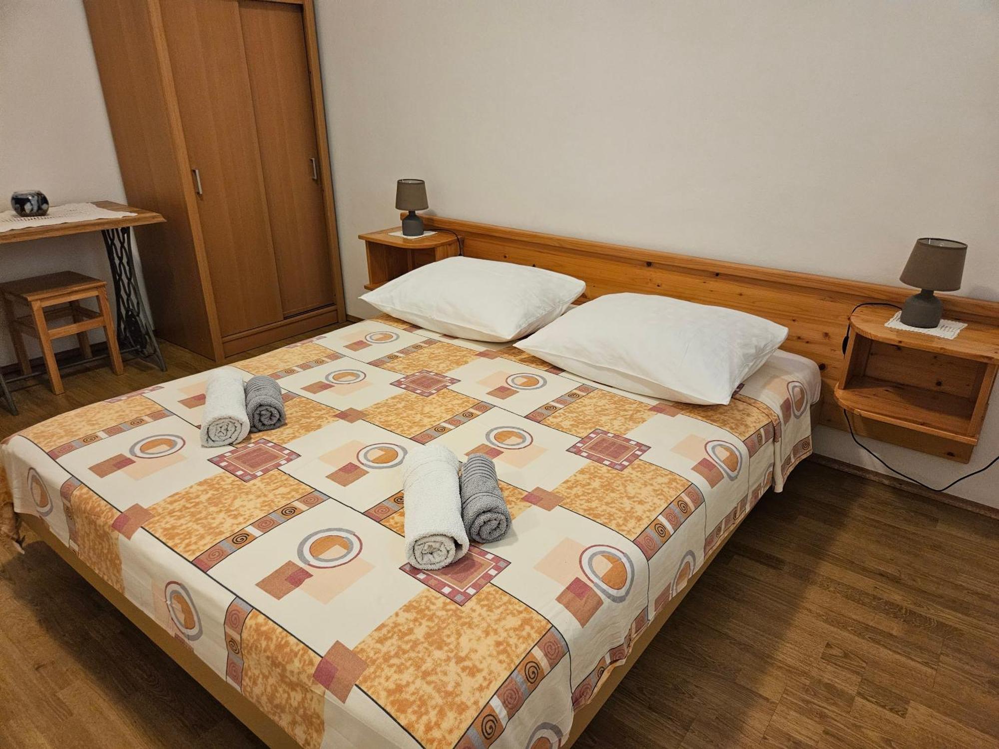 Apartmani Tatjana راب المظهر الخارجي الصورة